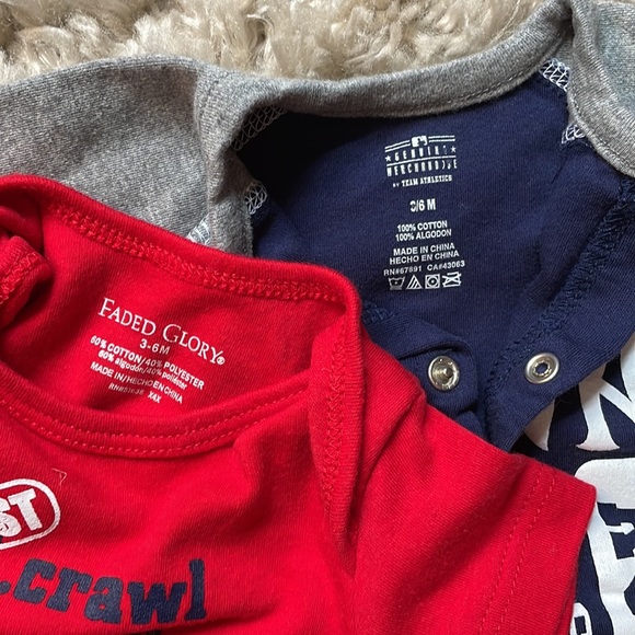 Yankees Baseball lovers bundle! ❤️⚾️💙 (sizes range from 0-3 months to 12months) - Picture 7 of 12